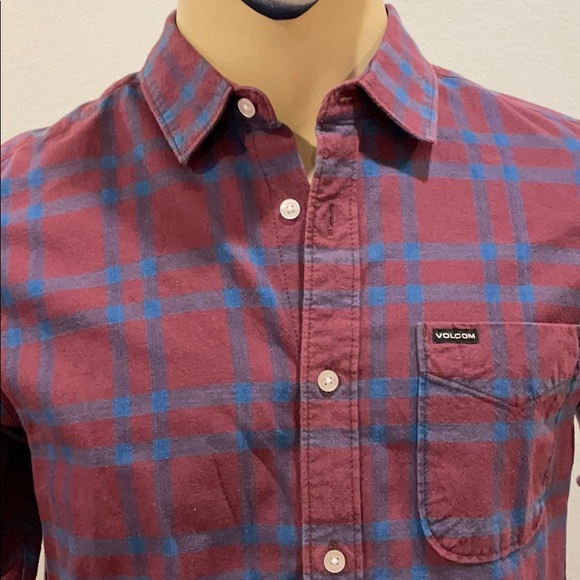 Volcom Men’s Long Sleeve Button Down Size medium - Picture 3 of 10